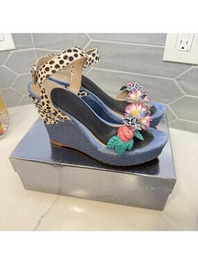 Donald Pliner 10 Blue Suede Sandals Vintage Boho Wedge Jewel Tone Chic Floral